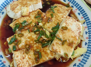 簡單清淡的香煎豆腐 的食譜成品照片