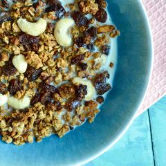 A picture of Sultana and Cashew Nut Granola.