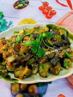 Hình của món Cà tím chiên sốt thịt băm.