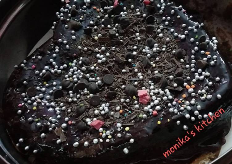 Heart shaped chocolate loaded cake