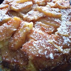 A picture of Apple upside down cake.