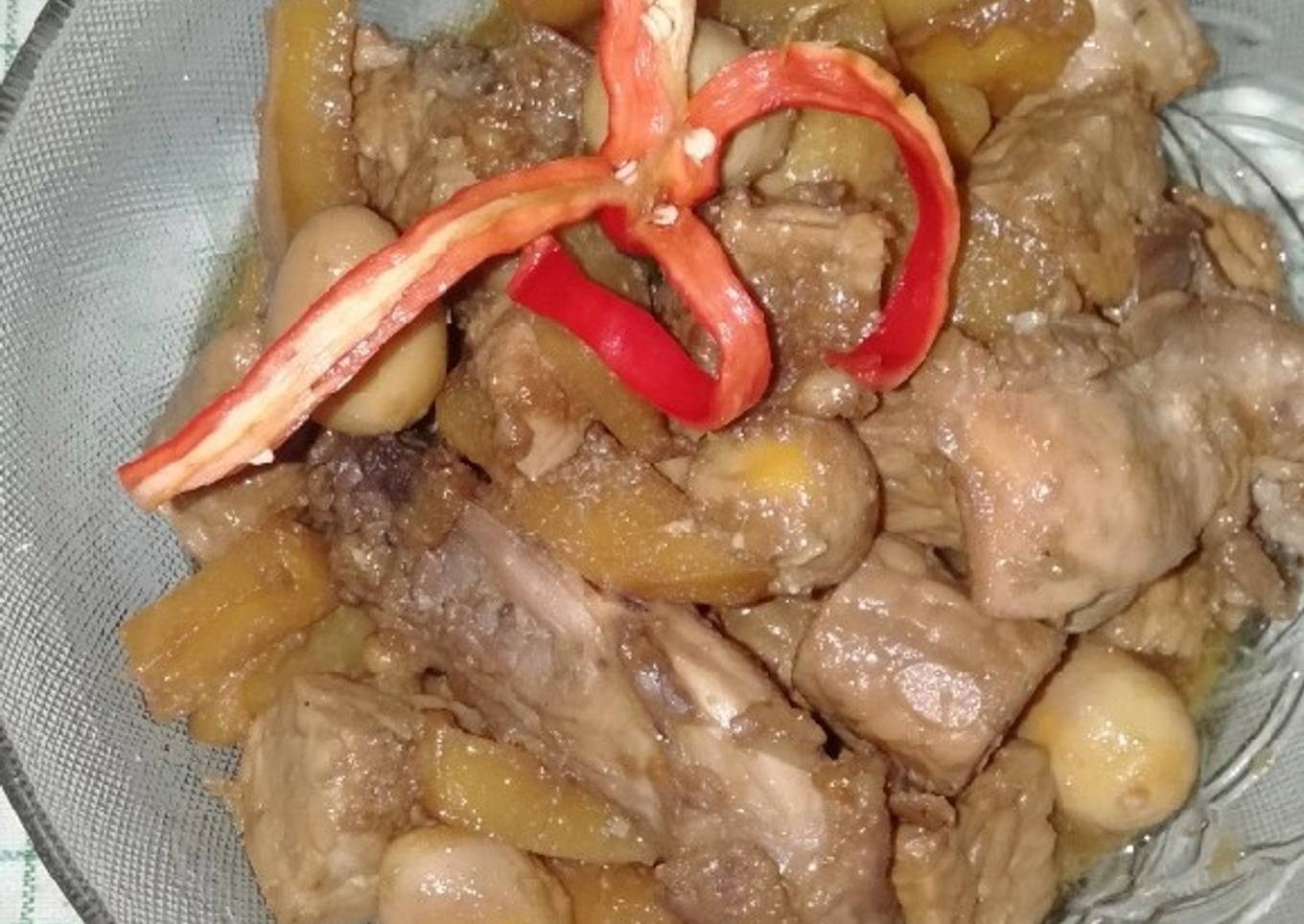 Semur Ayam telur kentang