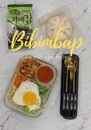 Hình của món Bibimbap - Cơm Trộn Hàn Quốc.