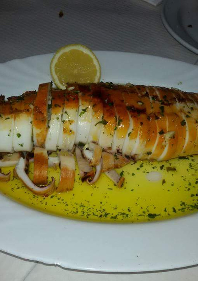 Una foto de Calamar a la plancha