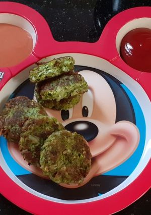 A picture of Healthy broccoli paneer coins.