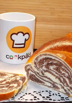 Fonott csíkos kalács recept fotója