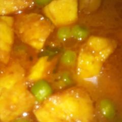 Matar paneer A picture of Matar paneer.
