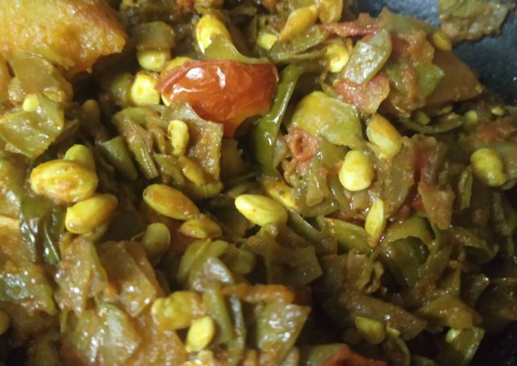 The Simple and Healthy Broad Beans curry chikudukaya khura