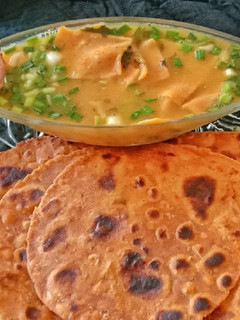 દાળ ઢોકળી (Dal Dhokli Recipe In Gujarati) રેસીપી મુખ્ય ફોટો