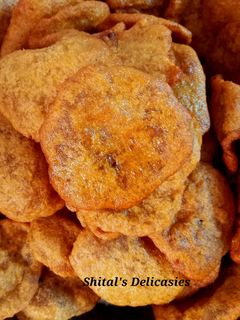 भोपळ्याचे घारगे (Bhoplyache Gharge Recipe In Marathi) रेसिपी चे मुख्य फोटो