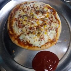 A picture of Cheese Pizza.