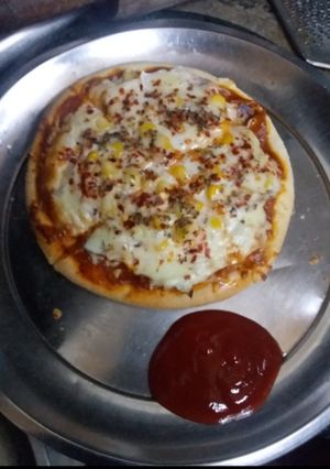 A picture of Cheese Pizza.