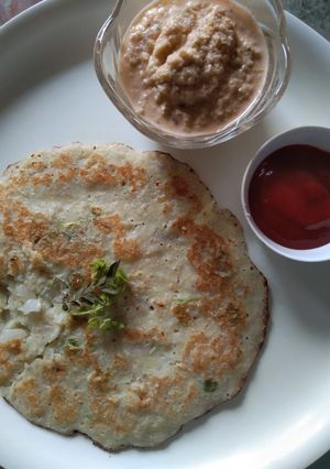 A picture of Moong dal and poha dosa.