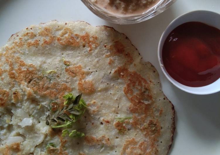 Moong dal and poha dosa