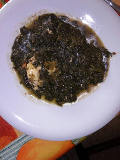 Una foto de Espinacas con huevo cuajado