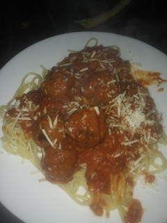 Una foto de Spaghetti con salsa de albóndigas
