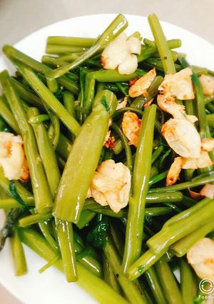 Hình của món Rau muống đồng xào tỏi.