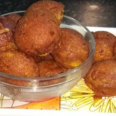 A picture of Eggless Dates Wheat Muffins.