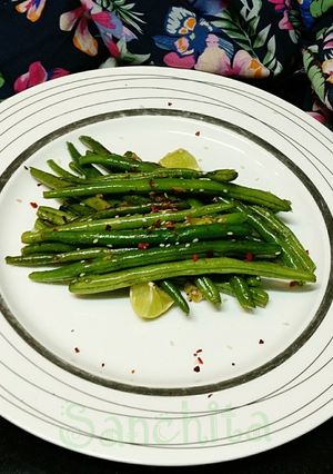 A picture of Buttery Sautéed French Beans with sesame seeds.