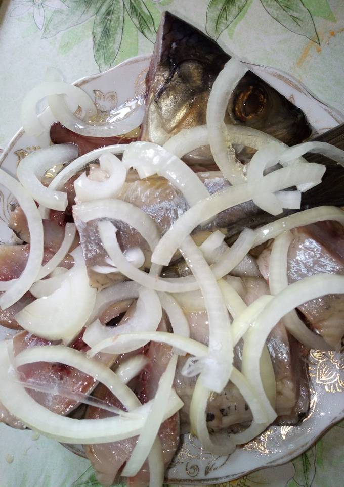 Селёдка с лучком😋