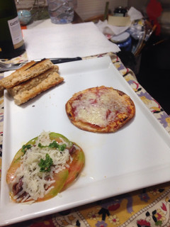 Una foto de Mini pizzas de obleas de empanadillas