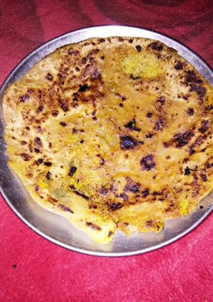 A picture of Gobhi ka Paratha.