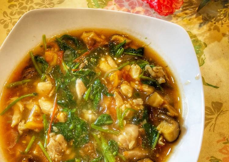 Bagaimana mengolah Kangkung Kuah Nyemek ala Tiger Kitchen. Segerrr! Anti Gagal