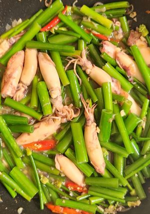Foto resep Tumis bunga bawang cumi asin
