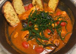 Zuppa di Pesce Senza Spine con Salicornia