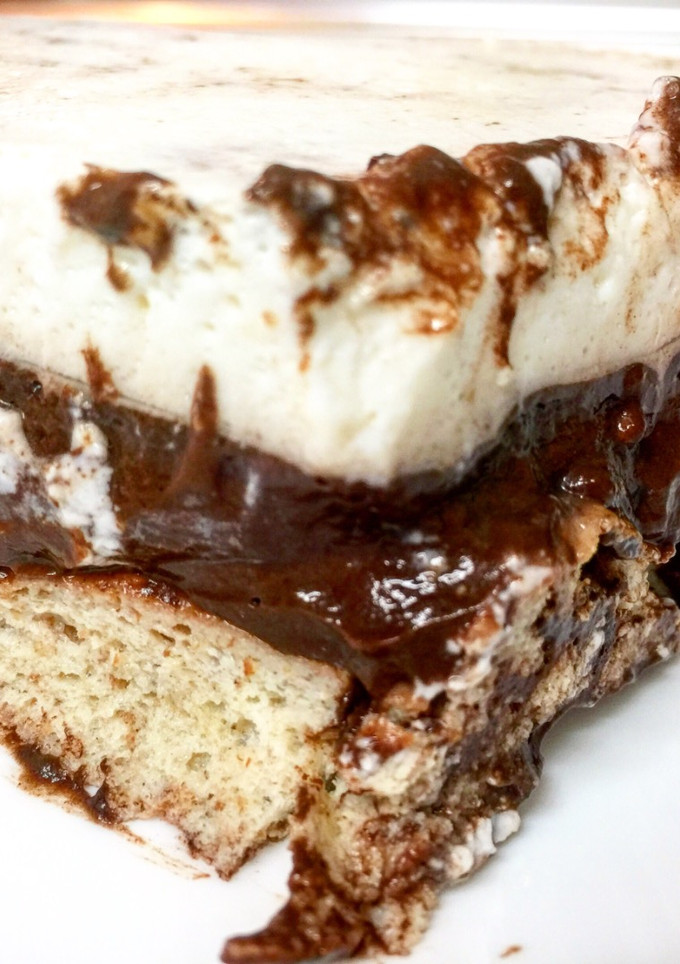 Una foto de Tarta cremosa de cacao y nata fit