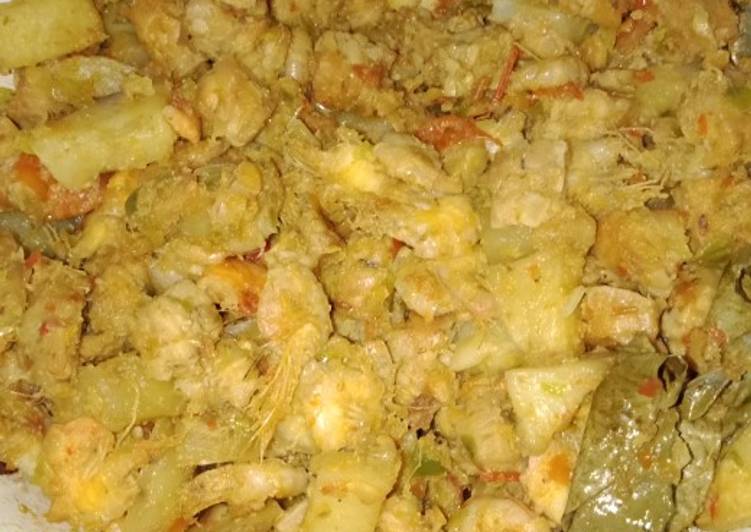 Resep Balado udang &amp; kentang yang Bisa Manjain Lidah