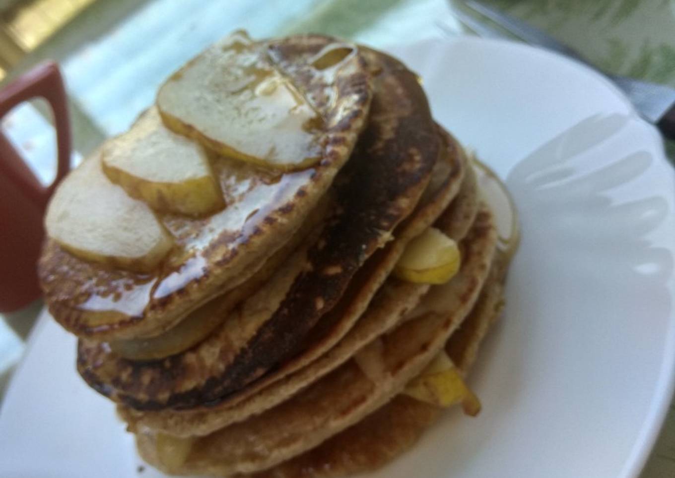 Panquecas de harina integral con pera y miel.🍐🍯