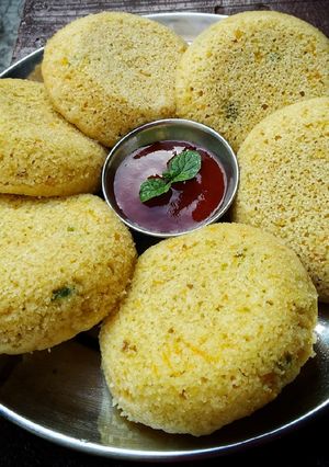 চটজলদি ইডলি রেসিপি (Instant Idli recipe in Bengali) রেসিপির প্রধান ছবি