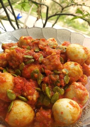 Foto resep Telur puyuh sambal terasi +tempe & petai cina