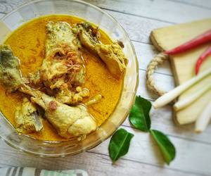 Resep Unik Kare Ayam Jawa Timur Mantul Banget