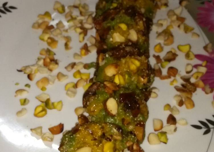 Dates dry fruits roll