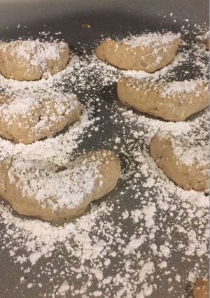 A picture of Kipfel cookies.