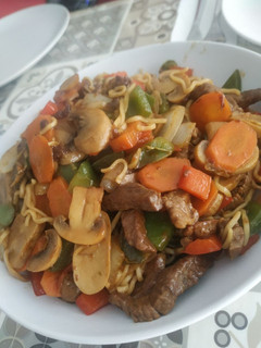 Una foto de Ternera con verduras chinas light para dieta