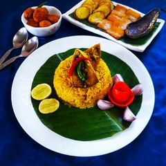 A picture of Hilsa vuna khichdi (in Bengali style).