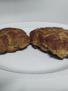 Foto principal de Hamburguesa de carne, brócoli y zanahoria