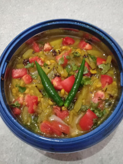 चने की दाल और लौकी की सब्ज़ी (Chane ki dal aur lauki ki sabzi recipe in Hindi) रेसिपी मुख्य फोटो
