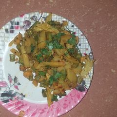 A picture of Beans aloo cauliflower and radish fry.