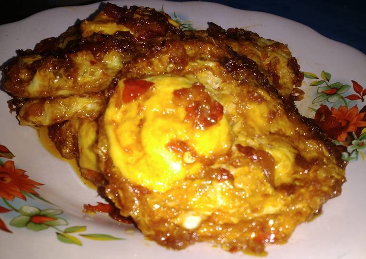 Resep Telur ceplok cabe oleh fanidaa Cookpad