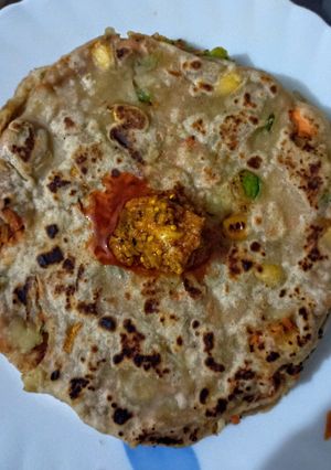 সবজী পরোটা (sabzi paratha recipe in Bengali) রেসিপির প্রধান ছবি