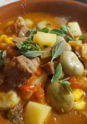 Una foto de Ragú de cordero y habas de la quinta