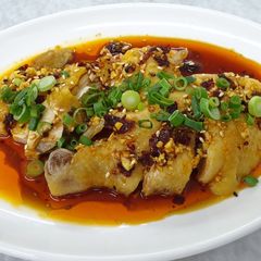 Mouthwatering Chicken 口水鸡 A picture of Mouthwatering Chicken 口水鸡.