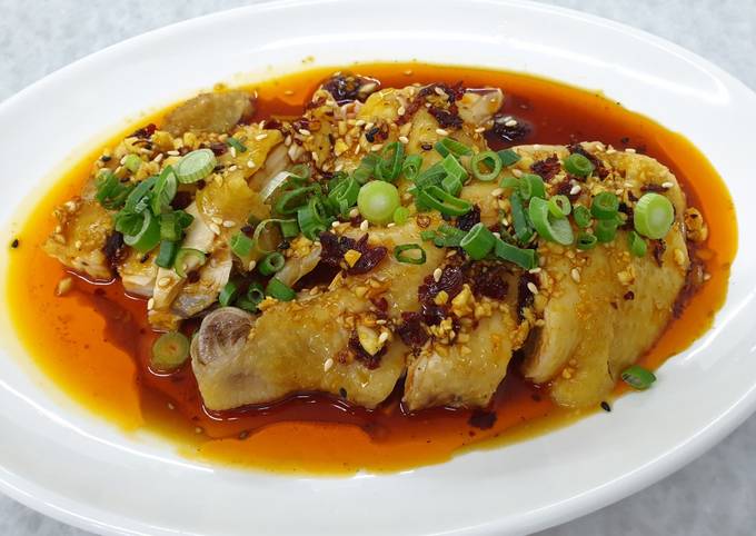 Simple Way to Make Award-winning Mouthwatering Chicken 口水鸡