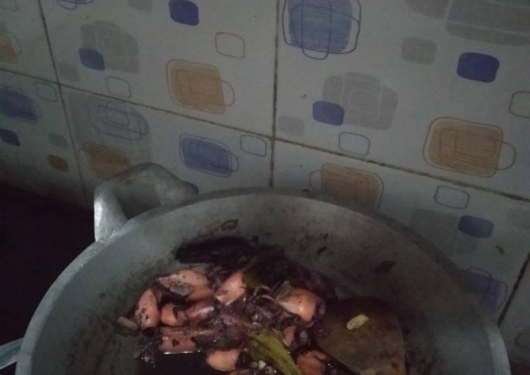 Proses mengolah Cumi masak tinta hitam, Enak