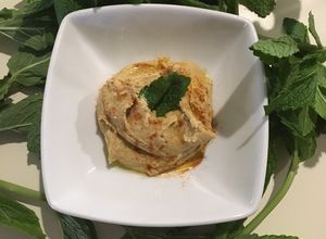 Una foto de Hummus