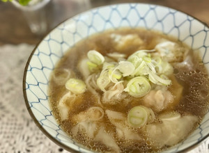 A picture of Seafood Wonton.